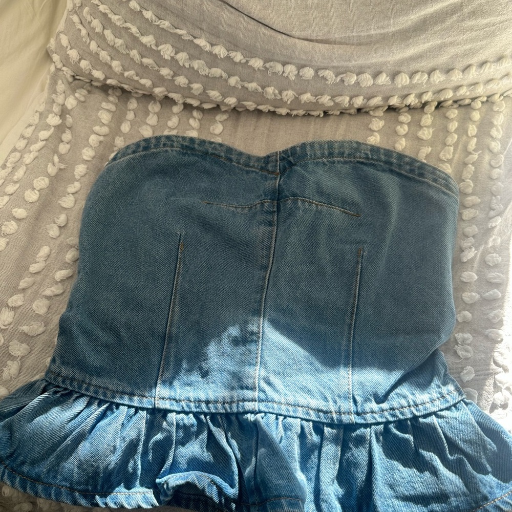NEVER WORN SET Edikted Light Blue Denim Ruffle Top size L and Denim Skort size M